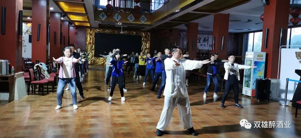 接踵而來，宜城襄州會(huì)師