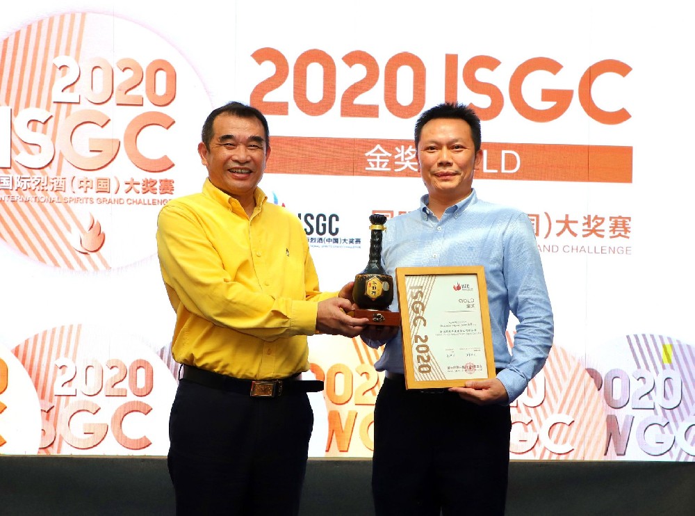 全國(guó)糖酒交易會(huì)，石花雙雄醉健康酒榮獲國(guó)際大賽金銀兩項(xiàng)大獎(jiǎng)