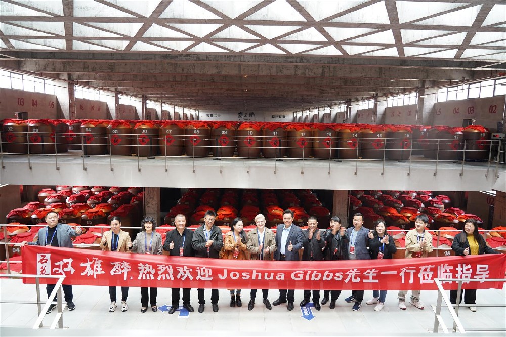 漂洋過海來愛你，英國朋友婚宴選用雙雄醉！