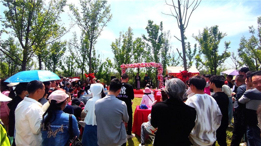 魚梁洲國潮游園會，雙雄醉贊助襄陽版王婆說媒